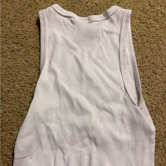 TNA White Sleeveless Crop Tank Top - Picture 2 of 4